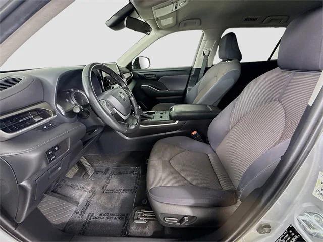 used 2023 Toyota Highlander car, priced at $32,981