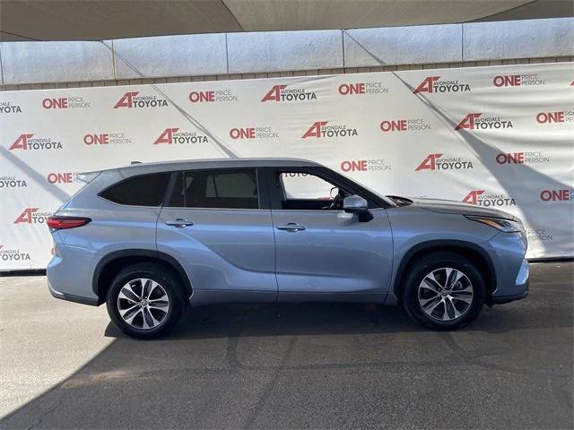 used 2023 Toyota Highlander car, priced at $37,483