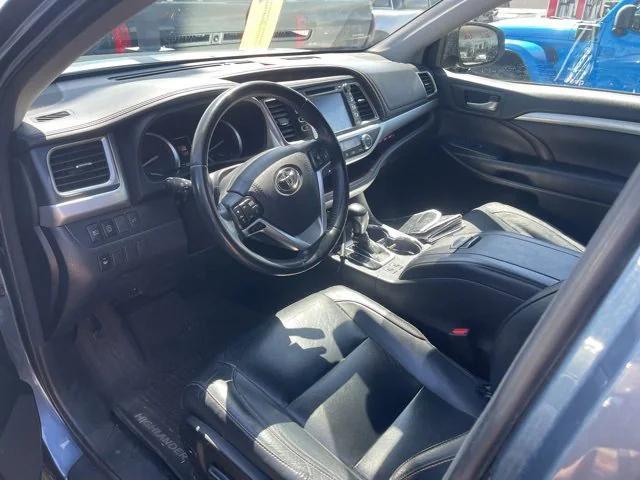 used 2018 Toyota Highlander car, priced at $24,486