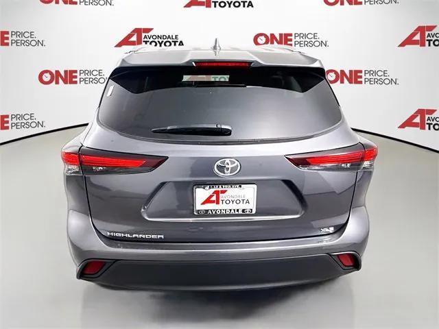used 2025 Toyota Highlander car, priced at $47,481