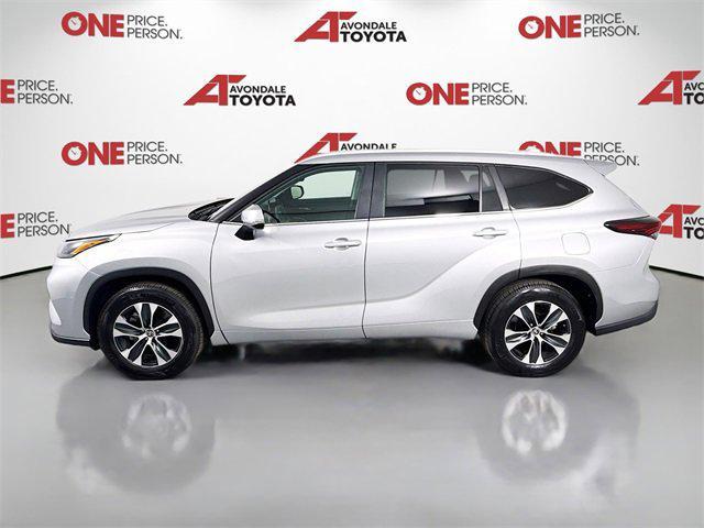 used 2025 Toyota Highlander car, priced at $48,981