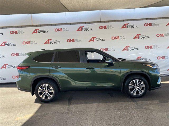 used 2023 Toyota Highlander car, priced at $39,981