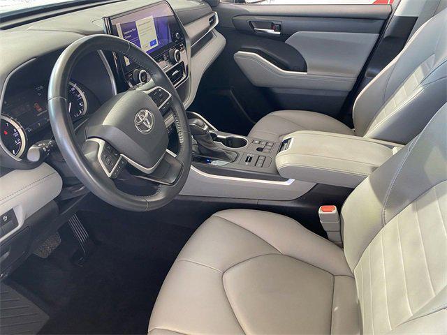 used 2023 Toyota Highlander car, priced at $39,981