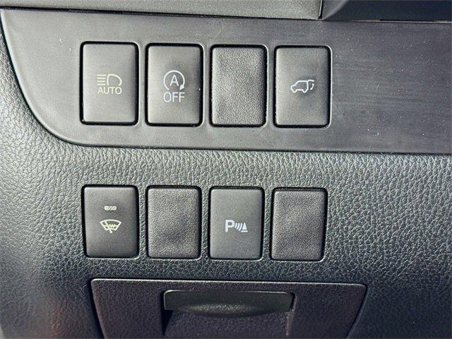used 2018 Toyota Highlander car, priced at $26,482