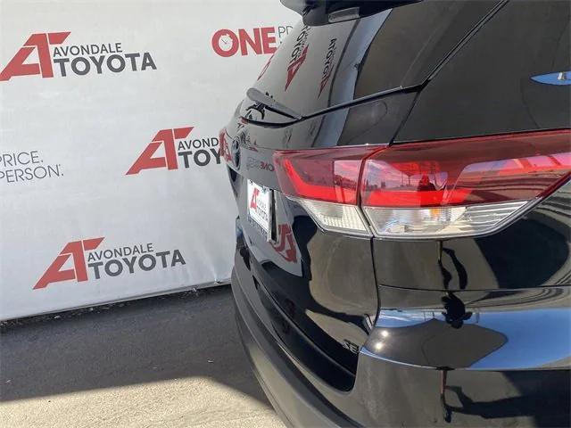 used 2019 Toyota Highlander car, priced at $22,986