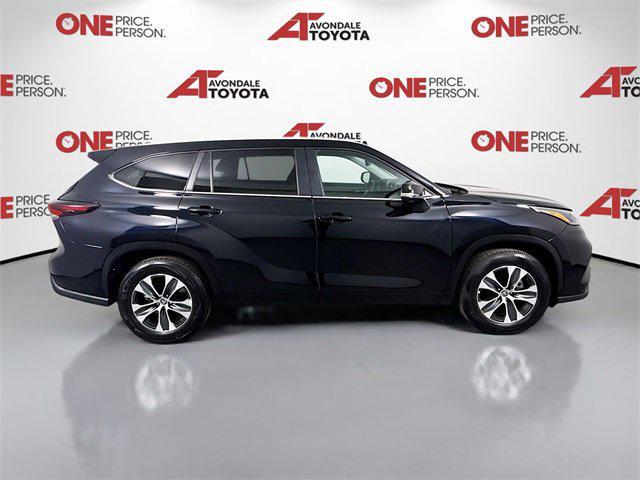 used 2025 Toyota Highlander car, priced at $48,481
