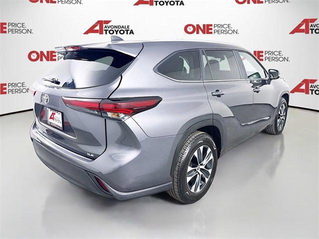 used 2025 Toyota Highlander car, priced at $49,481