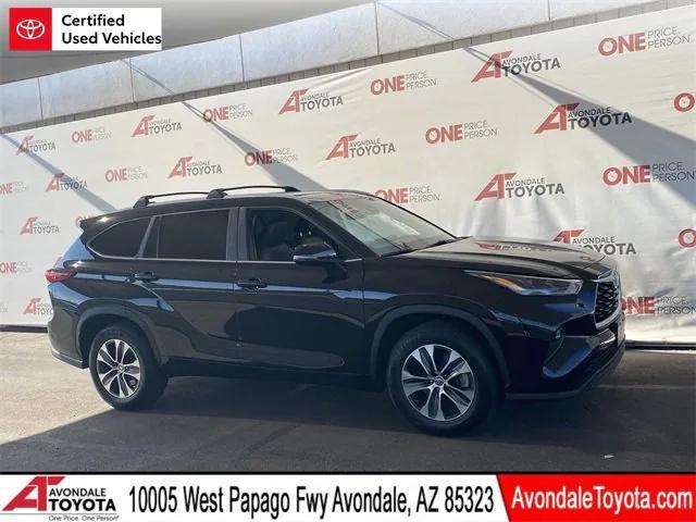 used 2023 Toyota Highlander car, priced at $36,981