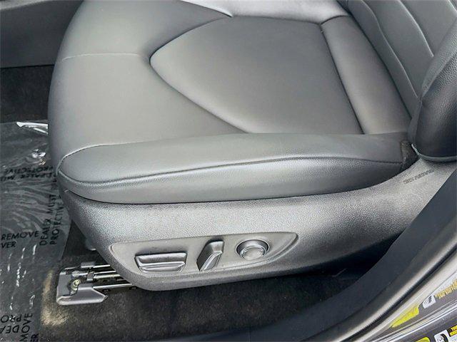 used 2025 Toyota Highlander car, priced at $48,481