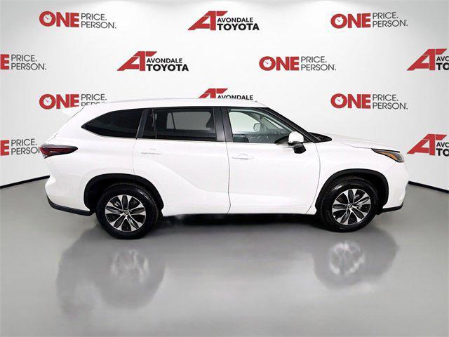 used 2025 Toyota Highlander car, priced at $48,481