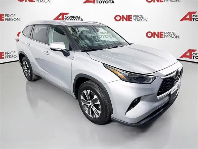 used 2024 Toyota Highlander car, priced at $39,981