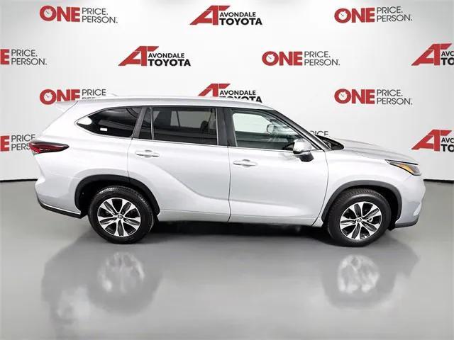 used 2024 Toyota Highlander car, priced at $39,981