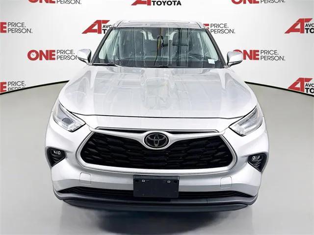 used 2024 Toyota Highlander car, priced at $39,981