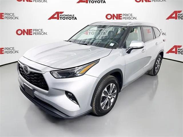 used 2024 Toyota Highlander car, priced at $39,981