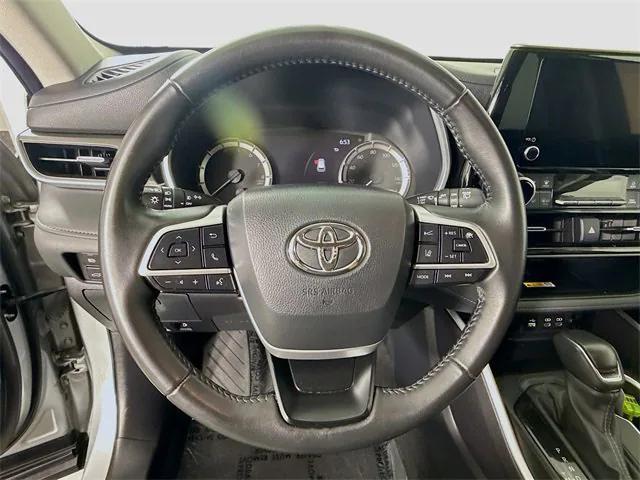 used 2024 Toyota Highlander car, priced at $39,981