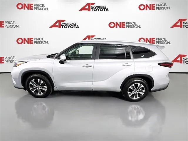 used 2024 Toyota Highlander car, priced at $39,981