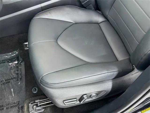 used 2025 Toyota Highlander car, priced at $48,481