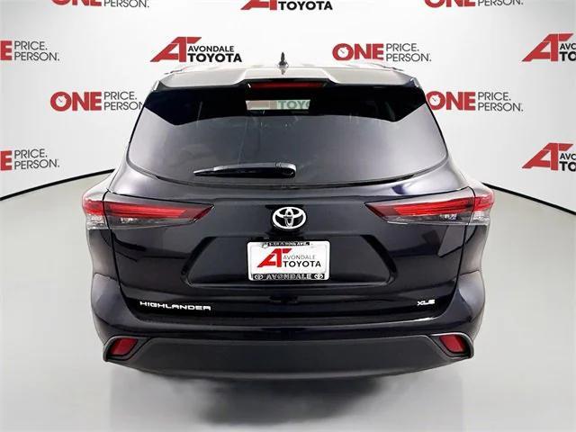 used 2025 Toyota Highlander car, priced at $48,481