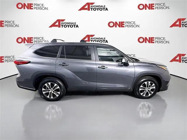 used 2023 Toyota Highlander car, priced at $41,981