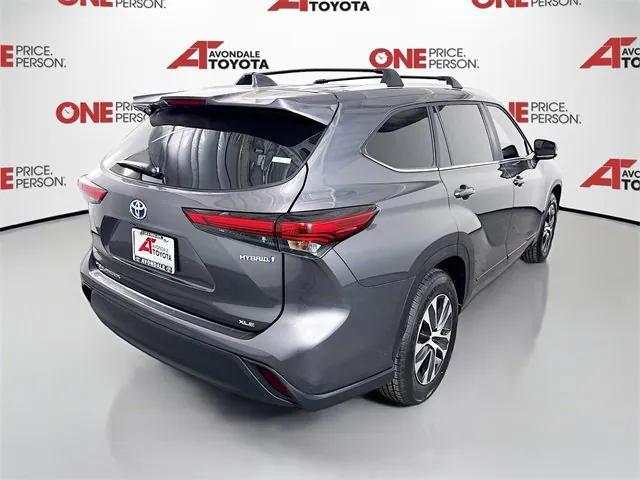 used 2023 Toyota Highlander car, priced at $41,981