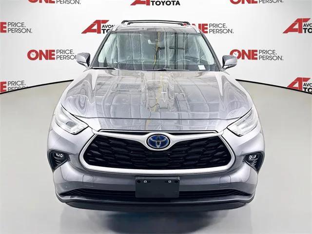 used 2023 Toyota Highlander car, priced at $41,981
