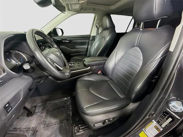 used 2023 Toyota Highlander car, priced at $41,981