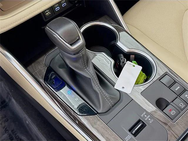 used 2024 Toyota Highlander car, priced at $42,485