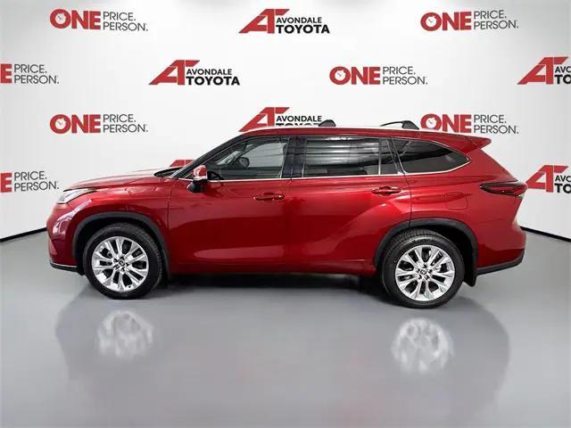 used 2024 Toyota Highlander car, priced at $42,485