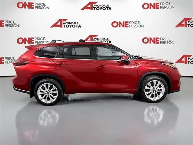 used 2024 Toyota Highlander car, priced at $42,485