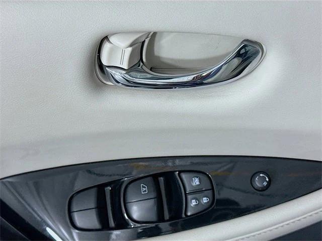 used 2019 Nissan Leaf car, priced at $12,981