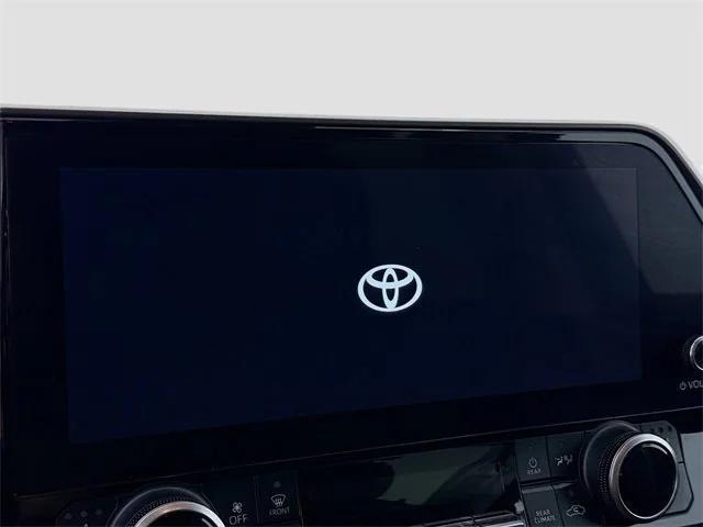 used 2023 Toyota Highlander car, priced at $34,485