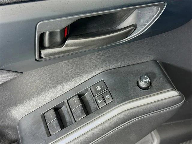 used 2023 Toyota Highlander car, priced at $34,483
