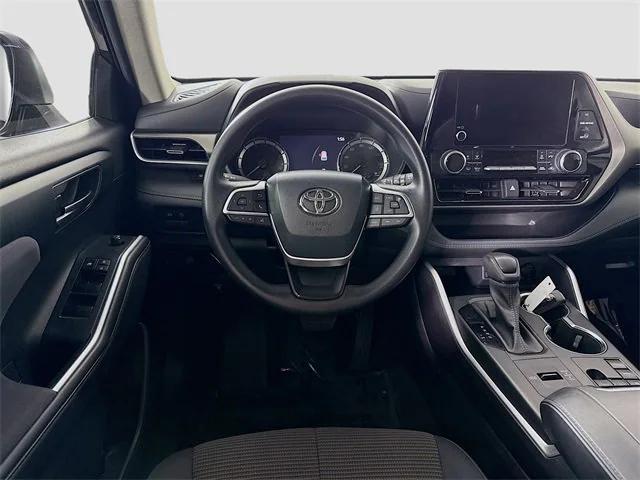 used 2023 Toyota Highlander car, priced at $34,483