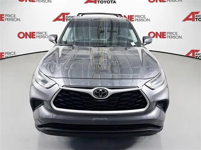 used 2023 Toyota Highlander car, priced at $34,483