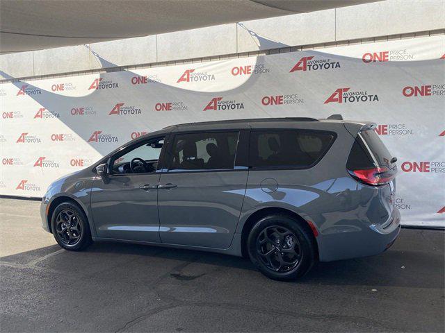 used 2021 Chrysler Pacifica Hybrid car, priced at $24,982