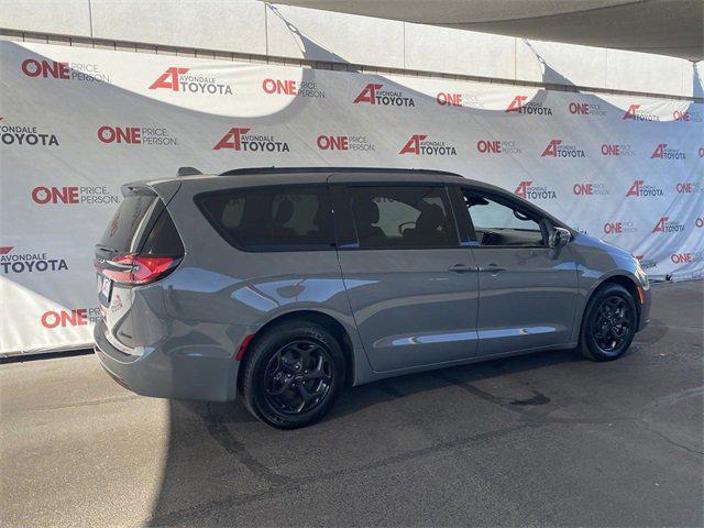 used 2021 Chrysler Pacifica Hybrid car, priced at $24,982