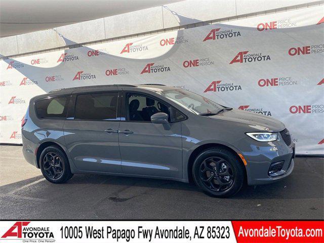 used 2021 Chrysler Pacifica Hybrid car, priced at $24,982