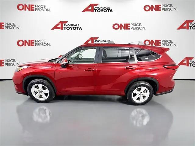 used 2023 Toyota Highlander car, priced at $33,981