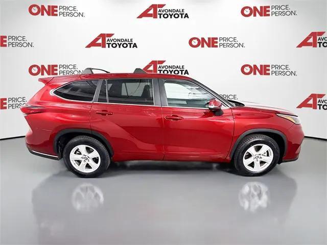 used 2023 Toyota Highlander car, priced at $33,981