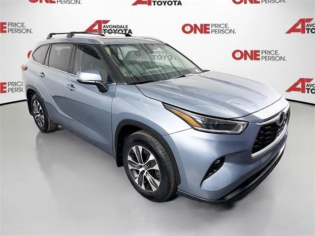 used 2021 Toyota Highlander car, priced at $26,486