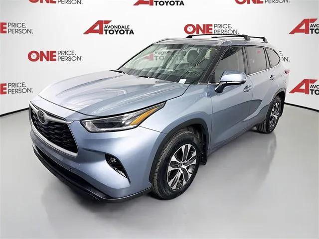used 2021 Toyota Highlander car, priced at $26,486