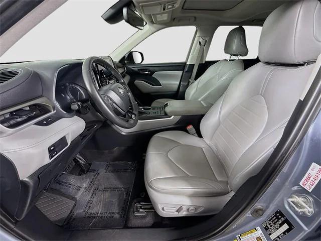used 2021 Toyota Highlander car, priced at $26,486