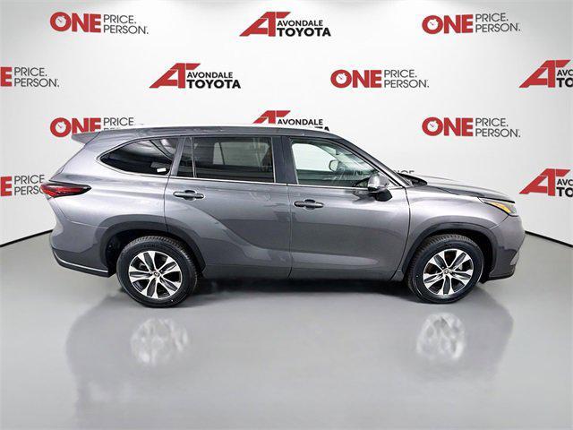 used 2024 Toyota Highlander car, priced at $39,981