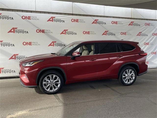 used 2021 Toyota Highlander car, priced at $36,981