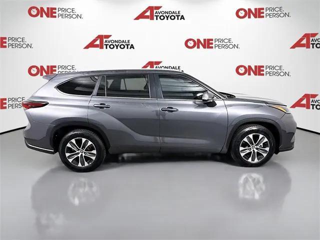 used 2024 Toyota Highlander car, priced at $41,981