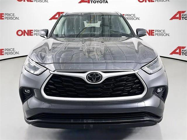 used 2024 Toyota Highlander car, priced at $41,981
