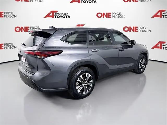 used 2024 Toyota Highlander car, priced at $41,981