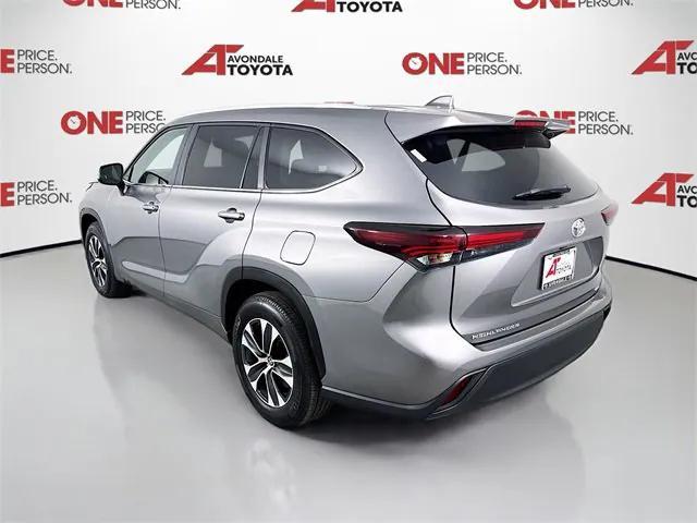used 2025 Toyota Highlander car, priced at $48,481