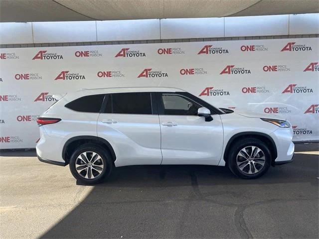 used 2023 Toyota Highlander car, priced at $38,981