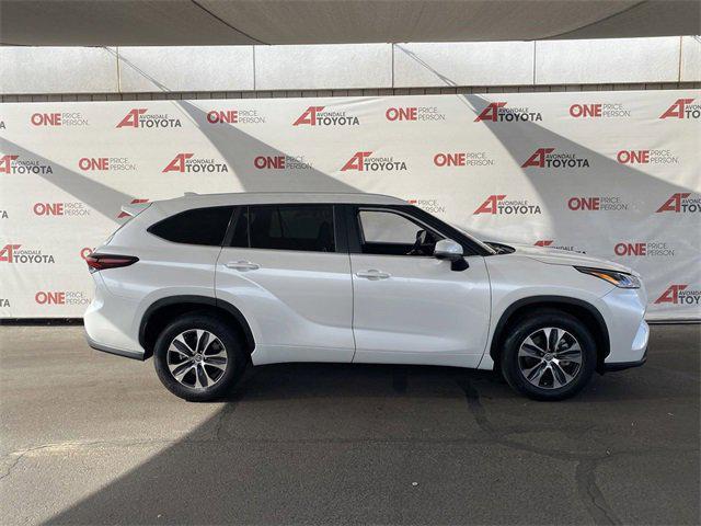 used 2024 Toyota Highlander car, priced at $43,981